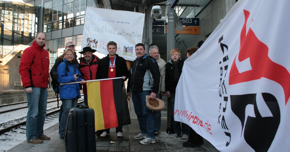 Empfang des Weltmeisters am Wissener Bahnhof